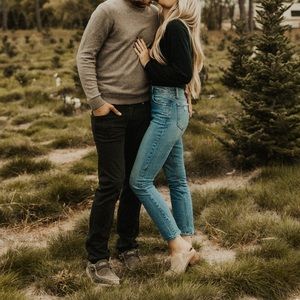 Abercrombie & Fitch Curve Love High Rise Mom Jeans